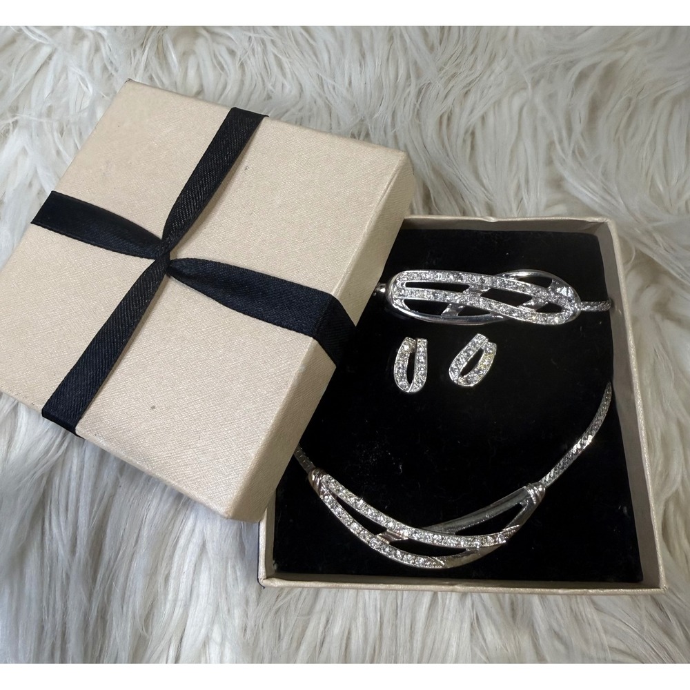 Silver Tone Rhinestone Jewelry Set Necklace Bracelet Earrings Formal Wedding Box